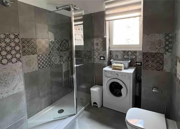 3 Fermate Dal Colosseo - Casa Vacanze Elena - 50 M Da Metro Garbatella