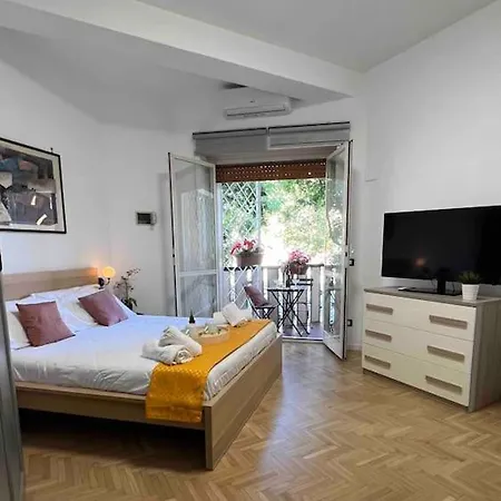 3 Fermate Dal Colosseo - Casa Vacanze Elena - 50 M Da Metro Garbatella Rome Exterior photo